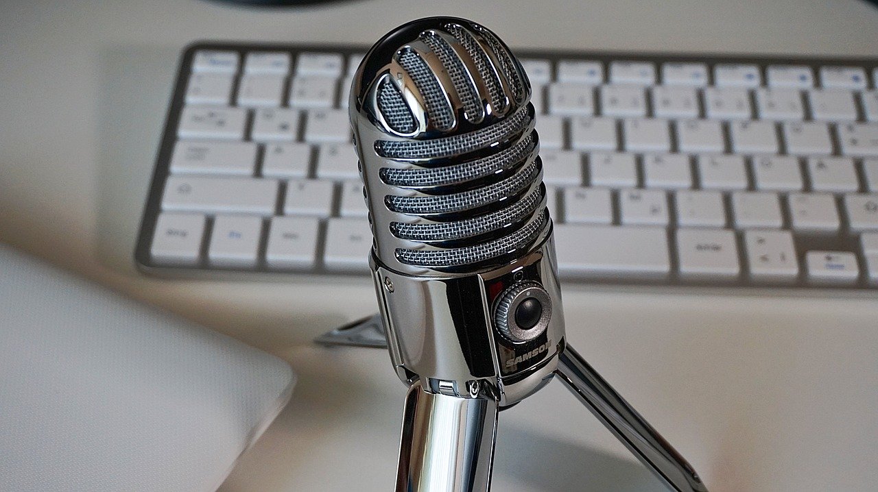 microphone, keyboard, podcast